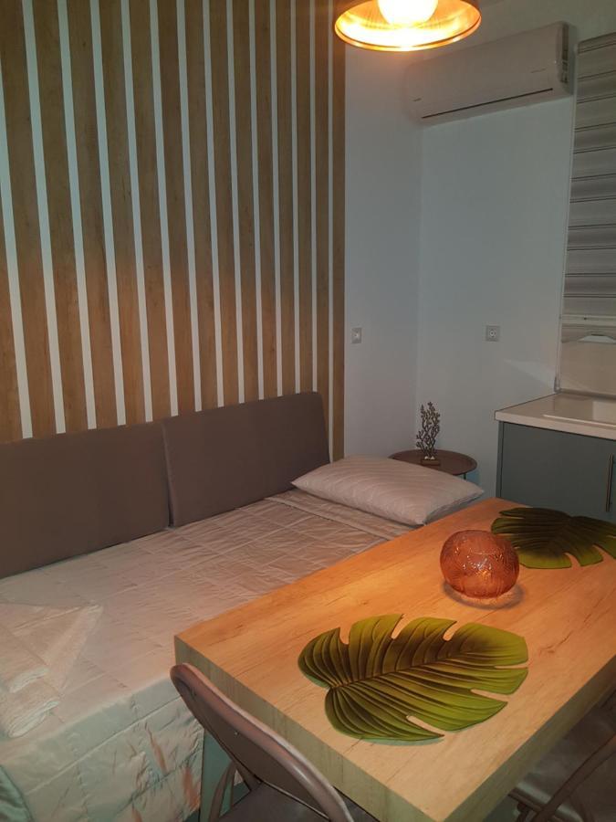 Galazia Thea Apartments Archangelos  Bagian luar foto